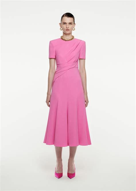 Short Sleeve Stretch Cady Midi Dress In Pink In Gaun Midi Gaun