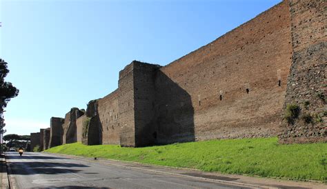 Le Mura Serviane Roma Eredi Di Un Impero