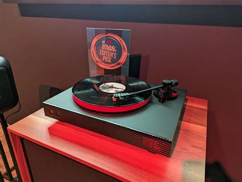 Вертушка JBL Spinner BT: традиционный дизайн и aptX HD • Stereo.ru