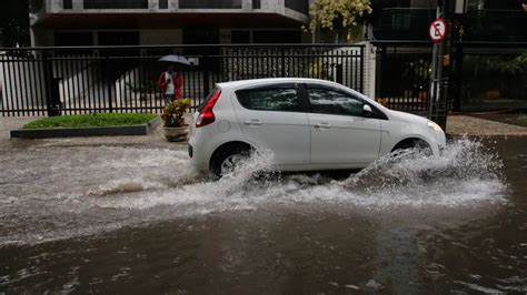 Temporal No Rio Provoca Alagamentos Durante A Madrugada