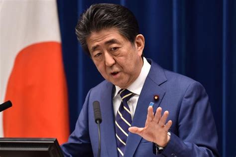 L ancien Premier ministre japonais Shinzo Abe grièvement blessé par