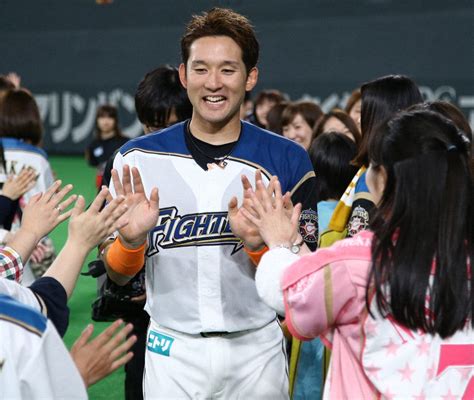 引退・日本ハム杉谷拳士の素顔 タクシーの天井にサイン、その後も いつもファンのために― スポニチ Sponichi Annex 野球