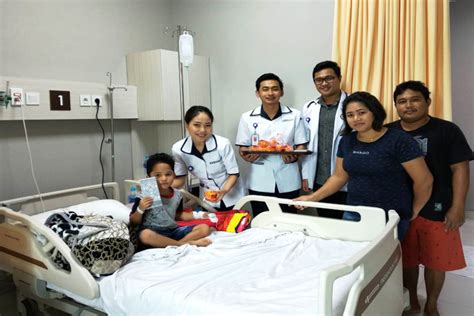 Siloam Hospitals Rayakan Tahun Baru Imlek 2570 Dengan Para Pasien