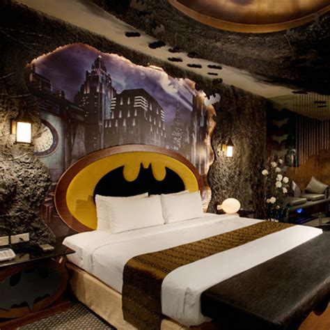 Batman Themed Hotel Room Strange Beaver