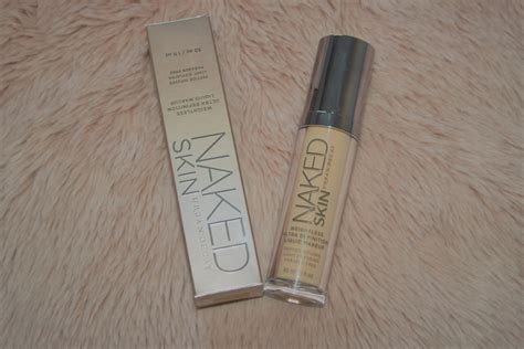 Urban Decay Fondotinta Naked Skin Trucco Senza Inganno