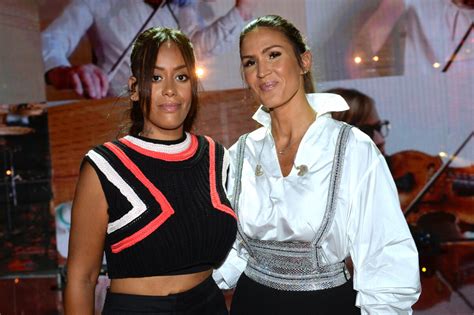 Photo Exclusif Backstage Amel Bent Et Vitaa Enregistrement De L