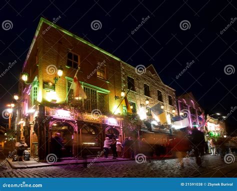 Temple Bar Nightlife in Dublin Editorial Stock Photo - Image of ...