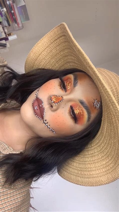 Pin By Juliana Leal On Makeup Halloween Makeup Cute Halloween Makeup