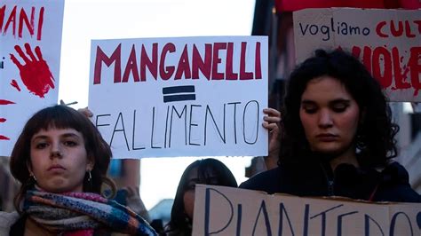 Manganellate La Versione Di Piantedosi A Pisa Rifiutata Mediazione