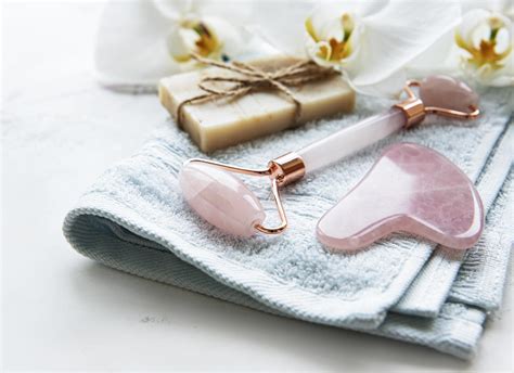 Natural skincare and spa products 2248324 Stock Photo at Vecteezy