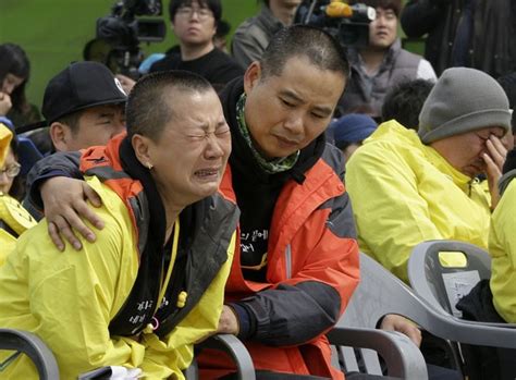 G1 Vítimas de naufrágio na Coreia do Sul são homenageadas um ano