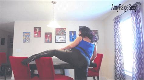 Nerd Humiliation MP4 Curvy Mature MILF Amypaige Clips4sale
