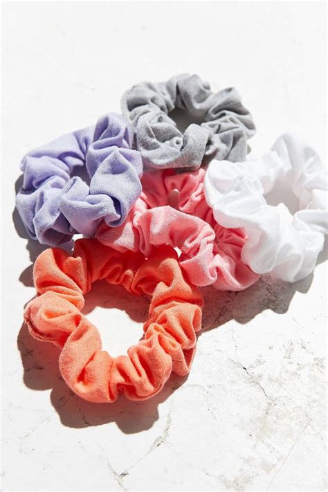 Days Of The Week Scrunchie Set | Urban Outfitters | Colorful scrunchie ...