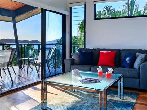 Oasis 18 Hamilton Island | Whitsunday Holidays