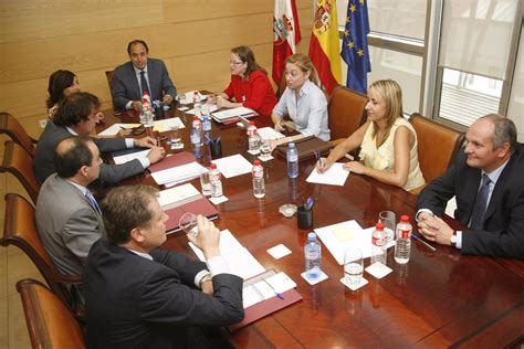 El Boc Publica La Relaci N De Actividades E Intereses De Cargos Del