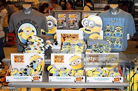 Meet The Minions From Despicable Me 2 Photos And Premium High Res