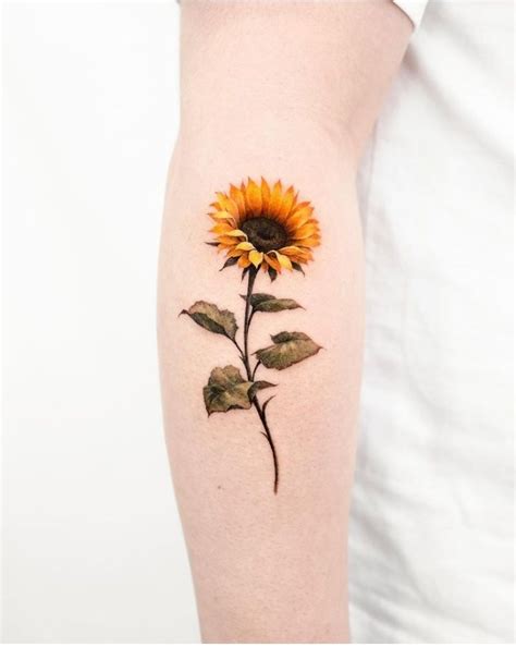 18 beautiful sunflower tattoo designs for good luck – Artofit