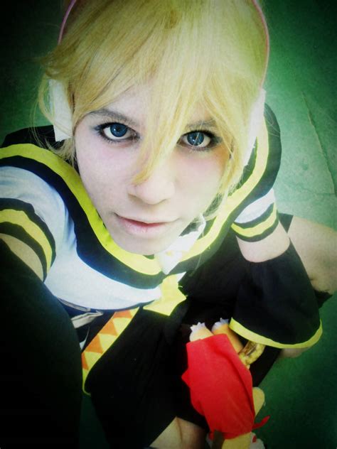 Kagamine Len Cosplay By Kai Cross On Deviantart