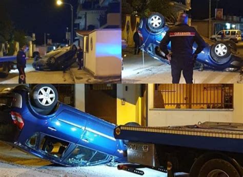 Auto Si Ribalta E Finisce Contro Casa Arrivano I Carabinieri Foto