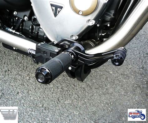 Forward Controls Kit For Triumph Bobber