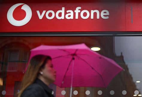 Vodafone Factura 4 180 Millones Grandes Contratos Venta De Móviles Y