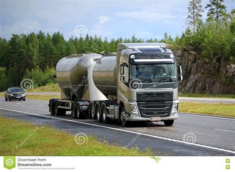 Volvo FH Bulk Tank Truck On Bridge Editorial Photo | CartoonDealer.com ...