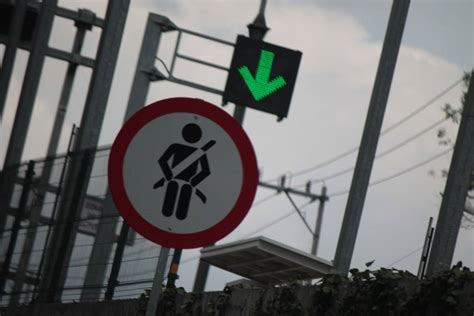 Водителям напомнили о штрафах за непристегнутый ремень безопасности ...