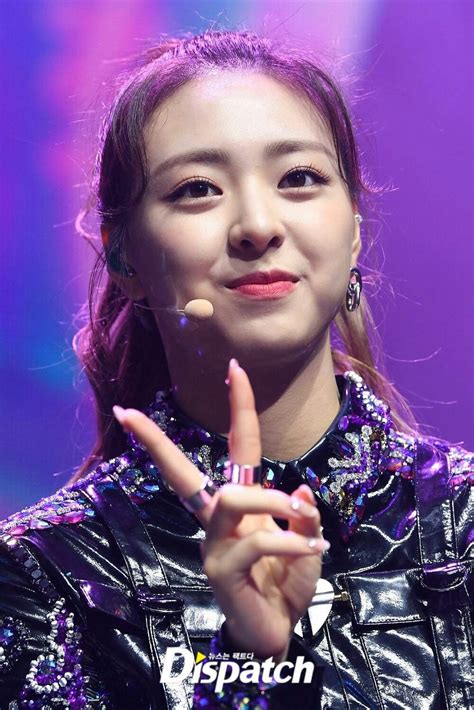 Photos Of Yuna From Itzy Premiere Showcase Tour Itzy Itzy La Shin