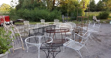 Gear Acres at Top of the Hill: Vintage Woodard Patio Furniture