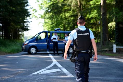 Langélus Une Famille Et Des Enseignants à Lorigine Du Signalement