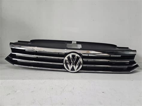 Grill Atrapa Znaczek Vw Passat B R Line G Vw Passat B Przed