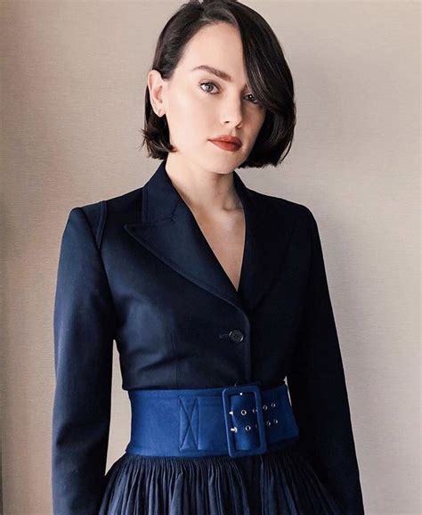 Pin De Sew Jedi Em Daisy Ridley Look Daisy Instagram