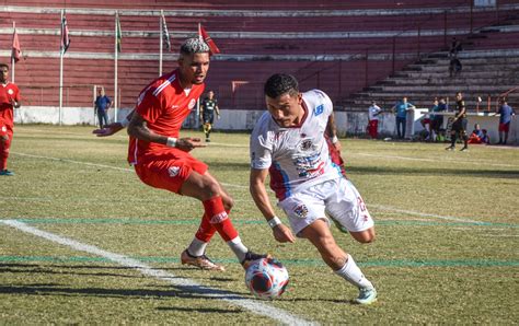 Gol ou touchdown Em campo de futebol americano América SP e Vocem