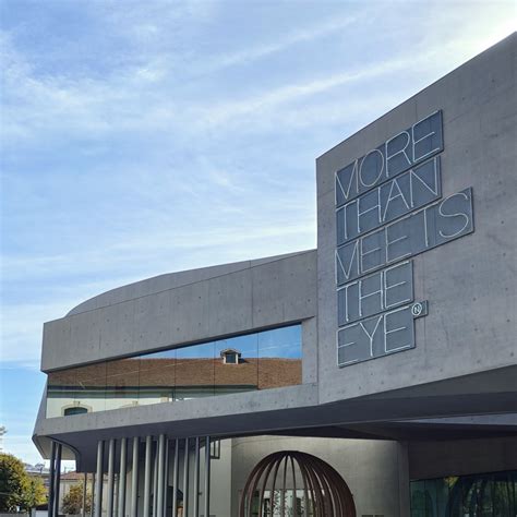 MAXXI Museum in Rome: contemporary art and architecture