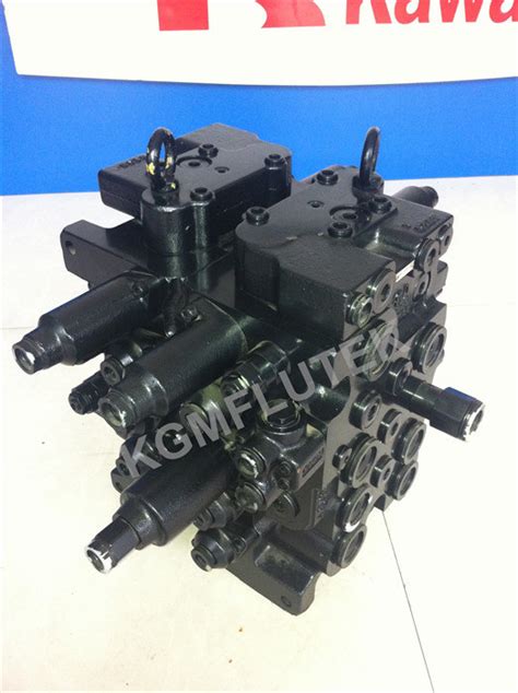 SK200 6 Excavator Main Control Valve Assy Hydraulic Kawasaki KMX15YB