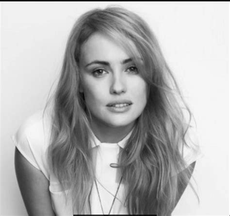 Hot And Sexy Hannah New Photos ThBLOG