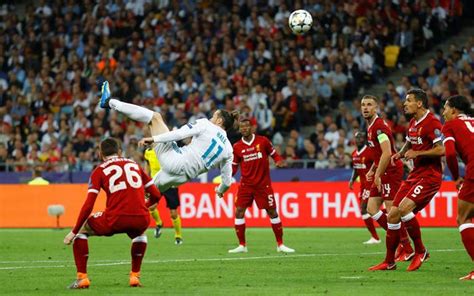 Gareth Bale Bicycle Kicks Real Madrid To Third Consecutive Champions