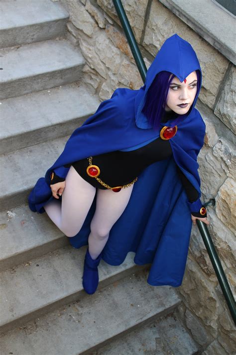 Raven Cosplay Titans