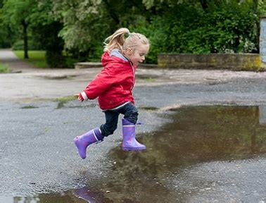 6 Fun Rainy Day Activities - Kids Discover