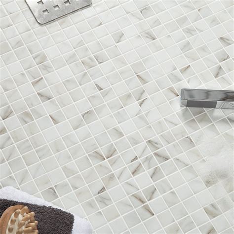 Calacatta Mt 4302 1 X 1 Calacatta Mt Vidrepur Mosaic Glass Tile Aquablu Mosaics