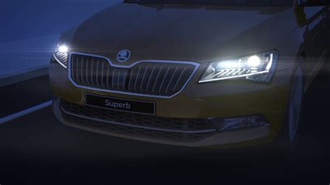 Skoda Assistance System Smart Light Assist Lumi Re Officiel Youtube