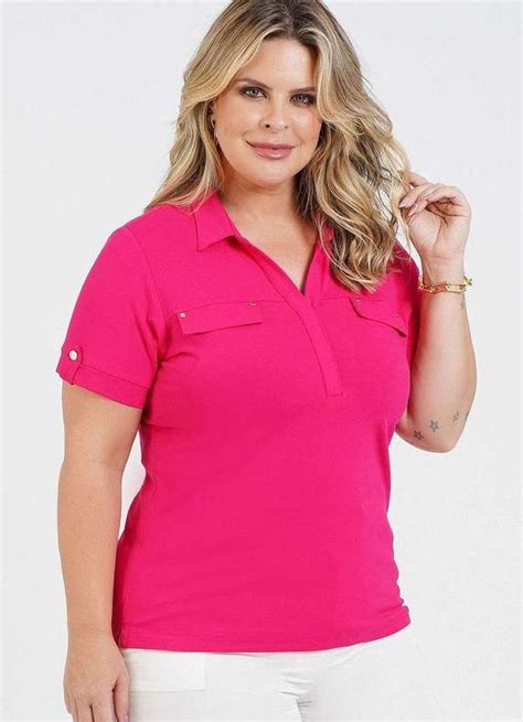 Newumbi Blusa Justa Almaria Plus Size New Umbi Rebites Rosa Em 2022