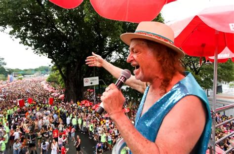 Bloco Bicho Maluco Beleza De Alceu Valen A Desfila No Carnaval De Sp