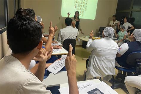 Hospital Geral de Tailândia oferta capacitação em Libras no Dia