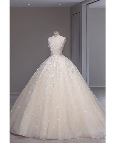 Pin by Randy-Emily Calubaquib on Marry me | Beautiful wedding dresses ...