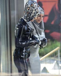 Muslimas In Latex Ideas Latex Fashion Latex Clothing Latex Dress