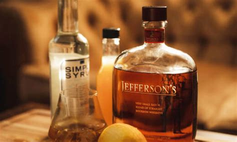 The 10 Best Small Batch Bourbons Under $50 | Cool Material