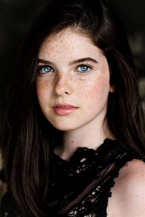 Beautiful Freckles Beautiful Eyes Brunette Blue Eyes Pretty Females Face Reference Beauty