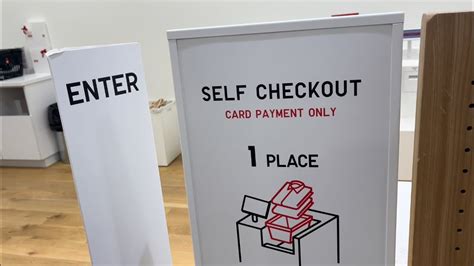 Uniqlo Rfid Automated Checkout Youtube