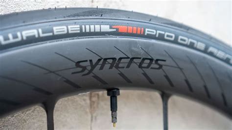 Schwalbe Pro One Aero Chega Como Pneu Mais Aerodin Mico Da Marca Pedal